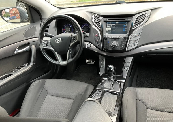 Hyundai i40 cena 53200 przebieg: 183900, rok produkcji 2016 z Leszno małe 596